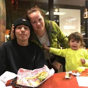 Meet your Posher, Elda